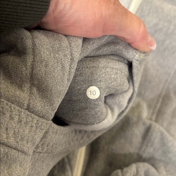 Lululemon Classic Scuba jacket - Picture 9 of 9